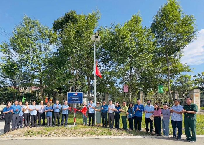 Tuyến đường Thanh niên tự quản: Dấu ấn tuổi trẻ A Lưới 3 trong xây dựng nông thôn mới- Ảnh 1.