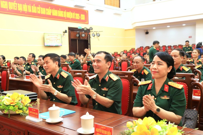 Tổng cục Hậu cần - Kỹ thuật biểu dương điển hình tiên tiến trong phong trào thi đua của phụ nữ - Ảnh 1. Tổng cục Hậu cần - Kỹ thuật biểu dương điển hình tiên tiến trong phong trào thi đua của phụ nữ - Ảnh 1.