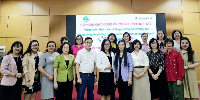 Nâng cao nhận thức và tăng cường hỗ trợ phụ nữ phòng, chống ung thư vú - Ảnh 3.