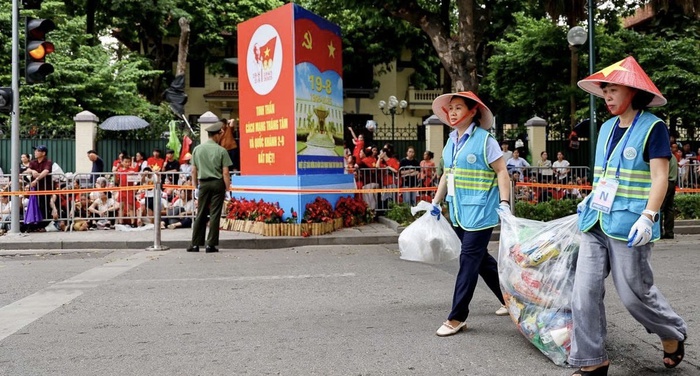 Hãy yêu nước từ những việc làm nhỏ nhất- Ảnh 2.