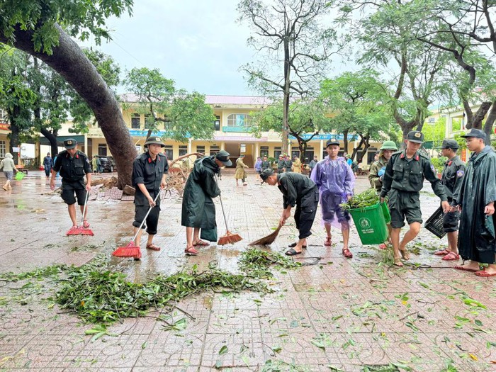 Hà Tĩnh khẩn trương khắc phục hậu quả bão số 5- Ảnh 2.