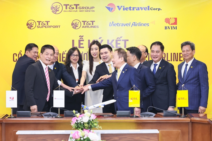 Vietravel Airlines tham gia Triển lãm Thành tựu đất nước nhân kỷ niệm 80 năm Quốc khánh- Ảnh 4.