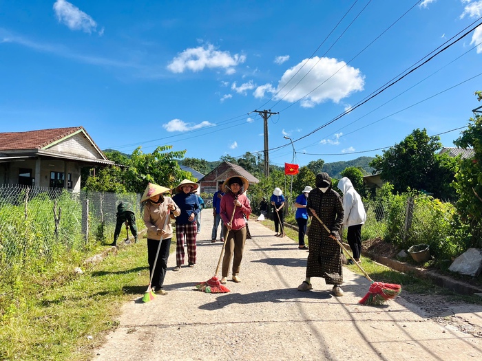 Phụ nữ phát huy truyền thống anh hùng, góp sức xây dựng quê hương Ba Lòng giàu đẹp, văn minh- Ảnh 3. Phụ nữ phát huy truyền thống anh hùng, góp sức xây dựng quê hương Ba Lòng giàu đẹp, văn minh- Ảnh 3.