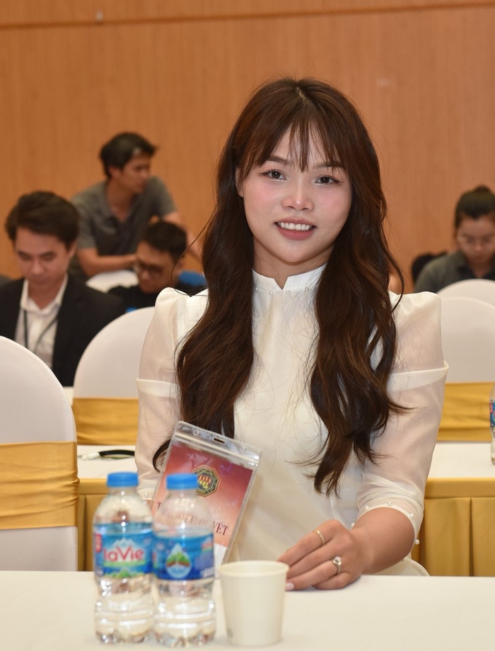 Vẻ ngoài hiền dịu, nữ tính của các nữ võ sĩ MMA- Ảnh 14. Vẻ ngoài hiền dịu, nữ tính của các nữ võ sĩ MMA- Ảnh 14.