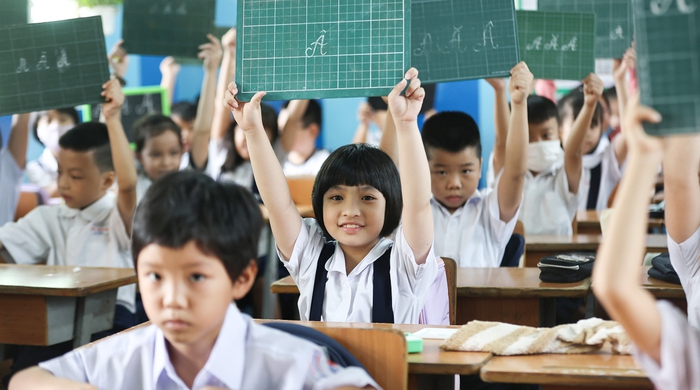 Bộ Chính trị ban hành Nghị quyết về đột phá phát triển giáo dục và đào tạo- Ảnh 4. Bộ Chính trị ban hành Nghị quyết về đột phá phát triển giáo dục và đào tạo- Ảnh 4.