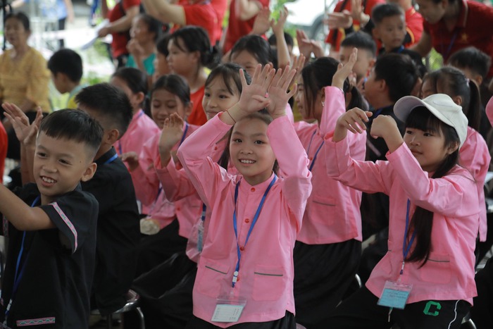 Nâng cao ý thức giữ gìn bản sắc văn hóa cho học sinh dân tộc thiểu số- Ảnh 2. Nâng cao ý thức giữ gìn bản sắc văn hóa cho học sinh dân tộc thiểu số- Ảnh 2.