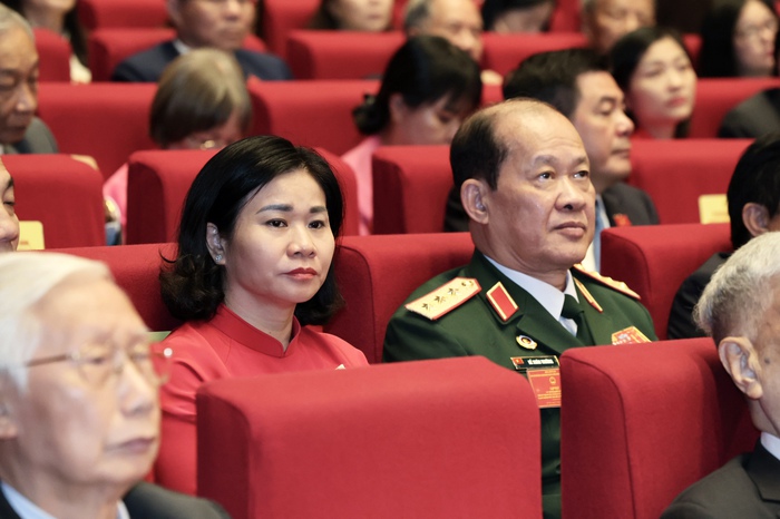 Quốc hội phải "đi cùng thời đại", "đi trước mở đường" ở những lĩnh vực đặc thù- Ảnh 3. Quốc hội phải "đi cùng thời đại", "đi trước mở đường" ở những lĩnh vực đặc thù- Ảnh 3.
