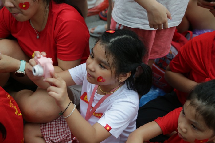 Chiến sĩ Khối pháo binh - tên lửa cùng người dân cất cao tiếng hát "Việt Nam - Hồ Chí Minh"- Ảnh 9. Chiến sĩ Khối pháo binh - tên lửa cùng người dân cất cao tiếng hát "Việt Nam - Hồ Chí Minh"- Ảnh 9.