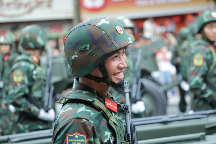 Chiến sĩ Khối pháo binh - tên lửa cùng người dân cất cao tiếng hát "Việt Nam - Hồ Chí Minh"- Ảnh 6. Chiến sĩ Khối pháo binh - tên lửa cùng người dân cất cao tiếng hát "Việt Nam - Hồ Chí Minh"- Ảnh 6.
