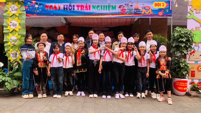 Nâng cao ý thức giữ gìn bản sắc văn hóa cho học sinh dân tộc thiểu số- Ảnh 3. Nâng cao ý thức giữ gìn bản sắc văn hóa cho học sinh dân tộc thiểu số- Ảnh 3.