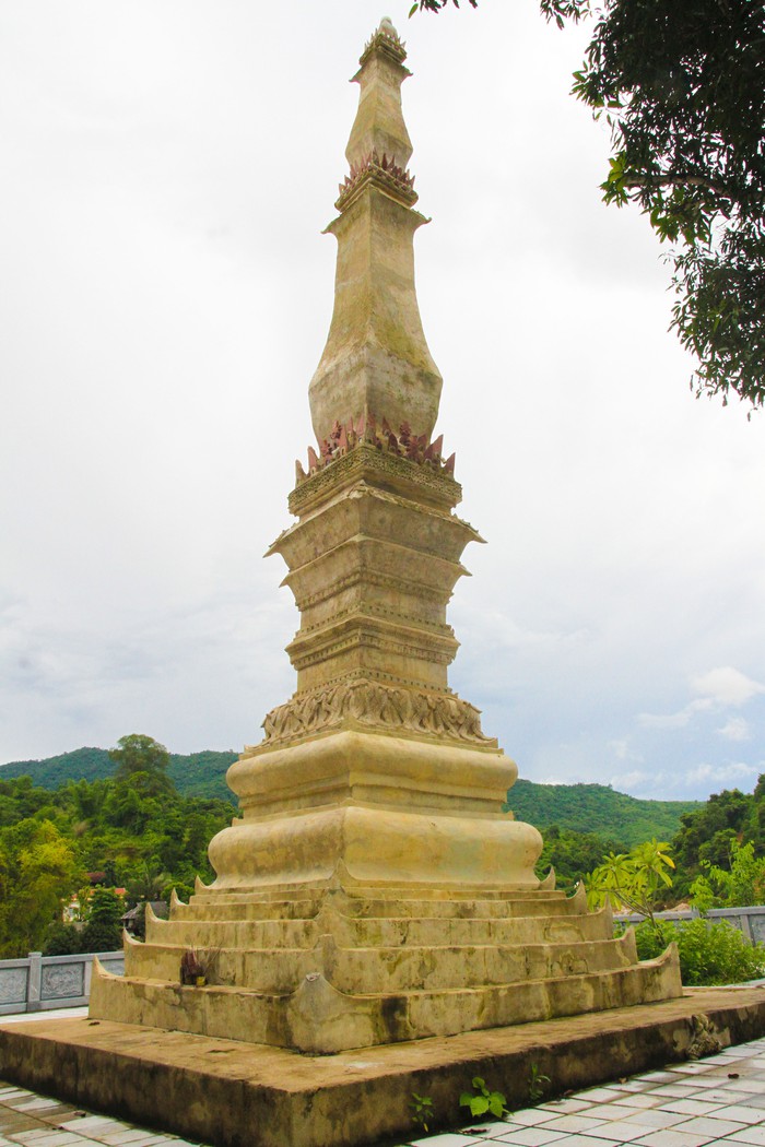 Tháp Mường Luân - Chứng nhân của tình hữu nghị Việt - Lào- Ảnh 1.