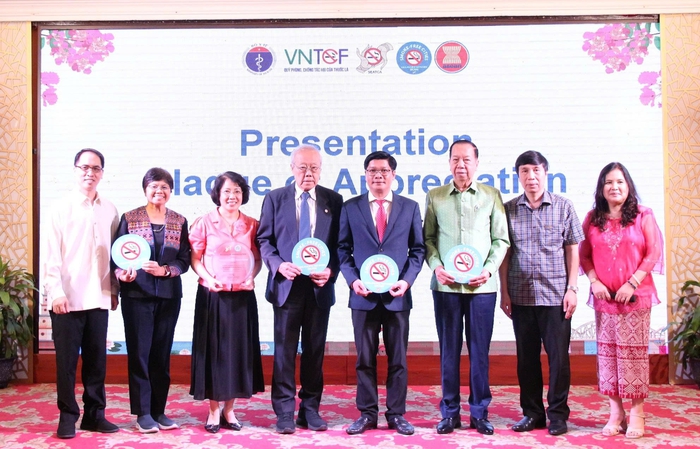 Lãnh đạo khu vực ASEAN cam kết duy trì những điểm đến du lịch không khói thuốc- Ảnh 1. Lãnh đạo khu vực ASEAN cam kết duy trì những điểm đến du lịch không khói thuốc- Ảnh 1.