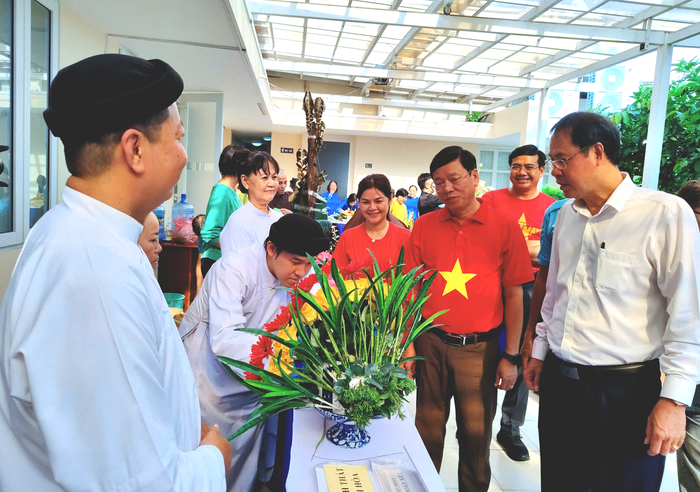 TPHCM: Đồng diễn mừng Quốc khánh 2/9 tại Ngày hội "Tết Độc lập"- Ảnh 1. TPHCM: Đồng diễn mừng Quốc khánh 2/9 tại Ngày hội "Tết Độc lập"- Ảnh 1.