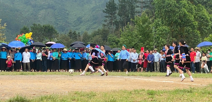 Đời sống văn hóa tinh thần của chị em phụ nữ xã Hải Sơn ngày càng phong phú, nhiều nét đẹp truyền thống được giữ gìn và phát huy - Ảnh: Thùy Dương Đời sống văn hóa tinh thần của chị em phụ nữ xã Hải Sơn ngày càng phong phú, nhiều nét đẹp truyền thống được giữ gìn và phát huy - Ảnh: Thùy Dương