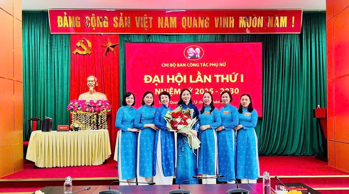 Phụ nữ quê hương Cách mạng tự tin bước vào kỷ nguyên mới- Ảnh 3. Phụ nữ quê hương Cách mạng tự tin bước vào kỷ nguyên mới- Ảnh 3.