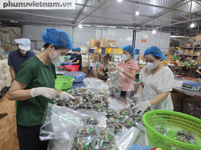Tạo việc làm, nâng cao thu nhập cho phụ nữ, chung sức xây dựng nông thôn mới nâng cao- Ảnh 1. Tạo việc làm, nâng cao thu nhập cho phụ nữ, chung sức xây dựng nông thôn mới nâng cao- Ảnh 1.