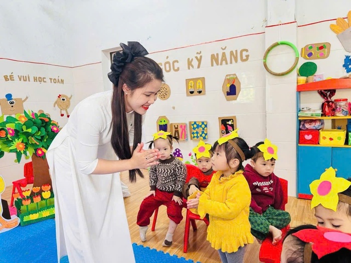 Nữ cử nhân người Chứt đầu tiên ở Rào Tre và ước mơ trở thành người “gieo chữ”- Ảnh 6. Nữ cử nhân người Chứt đầu tiên ở Rào Tre và ước mơ trở thành người “gieo chữ”- Ảnh 6.