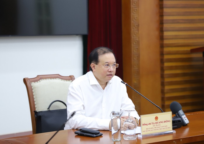 Thứ trưởng Bộ Văn hóa, Thể thao và Du lịch Tạ Quang Đông chủ trì cuộc họp Thứ trưởng Bộ Văn hóa, Thể thao và Du lịch Tạ Quang Đông chủ trì cuộc họp