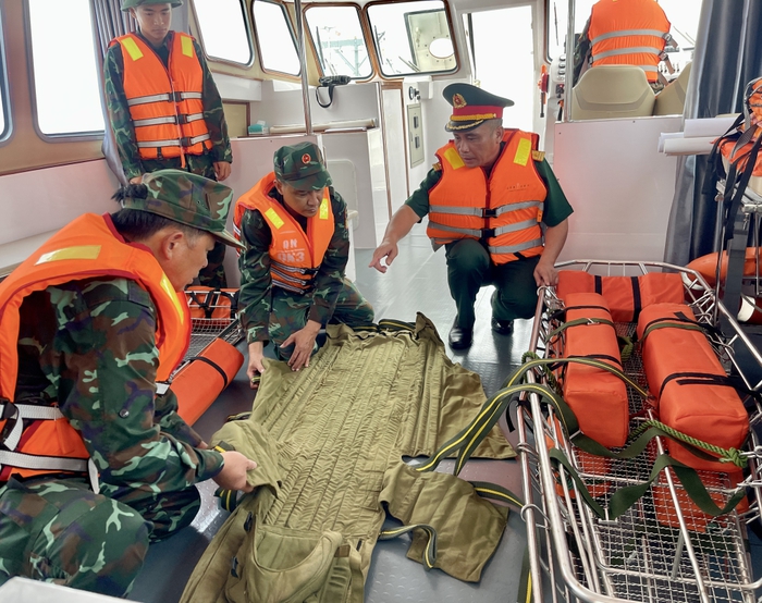Quảng Ninh kích cầu du lịch, góp phần phát triển thương mại hải đảo - Ảnh 3. Quảng Ninh kích cầu du lịch, góp phần phát triển thương mại hải đảo - Ảnh 3.