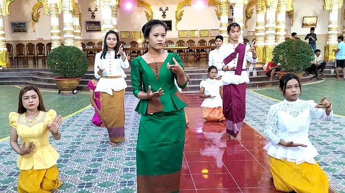 Phụ nữ Khmer - "hạt nhân" kiến tạo sinh kế du lịch đặc sắc- Ảnh 3. Phụ nữ Khmer - "hạt nhân" kiến tạo sinh kế du lịch đặc sắc- Ảnh 3.