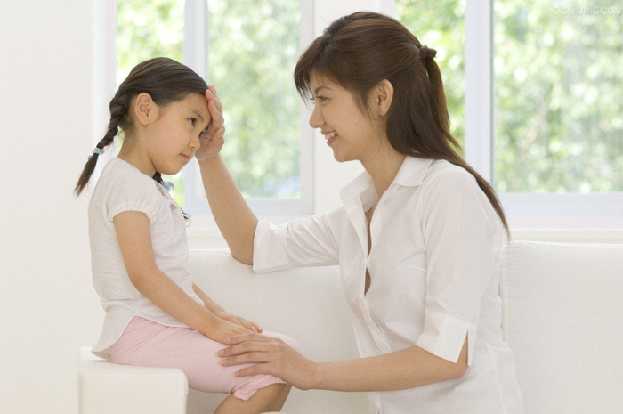 Khi cha mẹ "quên" dạy con cư xử đúng mực- Ảnh 1.