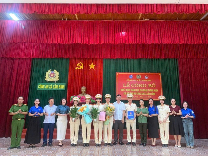 Phụ nữ Cẩm Bình sôi nổi nhiều hoạt động chào mừng Đại hội Đảng bộ xã lần thứ nhất- Ảnh 1.