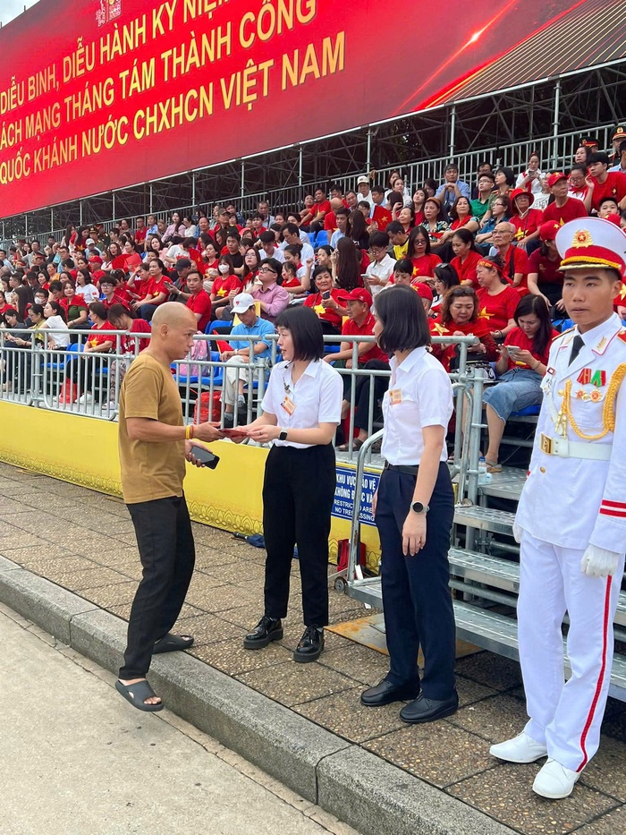 Phụ nữ Bộ Tư lệnh Cảnh vệ quyết tâm bảo vệ an ninh an toàn Quốc khánh 2/9- Ảnh 4. Phụ nữ Bộ Tư lệnh Cảnh vệ quyết tâm bảo vệ an ninh an toàn Quốc khánh 2/9- Ảnh 4.
