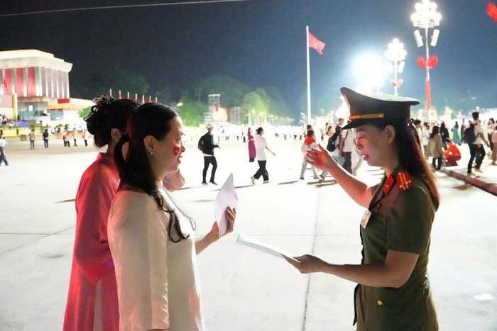 Phụ nữ Bộ Tư lệnh Cảnh vệ quyết tâm bảo vệ an ninh an toàn Quốc khánh 2/9- Ảnh 5. Phụ nữ Bộ Tư lệnh Cảnh vệ quyết tâm bảo vệ an ninh an toàn Quốc khánh 2/9- Ảnh 5.