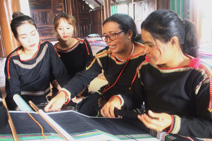 Đắk Lắk: Hơn 8,3 tỷ đồng để đào tạo nghề cho trên 2 nghìn lao động nông thôn- Ảnh 1. Đắk Lắk: Hơn 8,3 tỷ đồng để đào tạo nghề cho trên 2 nghìn lao động nông thôn- Ảnh 1.