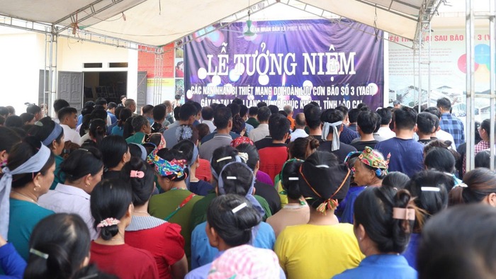Tưởng niệm các nạn nhân bị thiệt mạng do lũ quét ở Làng Nủ- Ảnh 1. Tưởng niệm các nạn nhân bị thiệt mạng do lũ quét ở Làng Nủ- Ảnh 1.