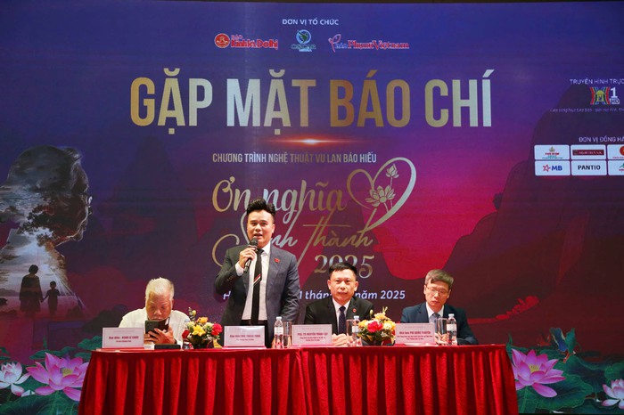"Ơn nghĩa sinh thành 2025" - Gửi gắm thông điệp hiếu nghĩa và lòng biết ơn- Ảnh 5. "Ơn nghĩa sinh thành 2025" - Gửi gắm thông điệp hiếu nghĩa và lòng biết ơn- Ảnh 5.