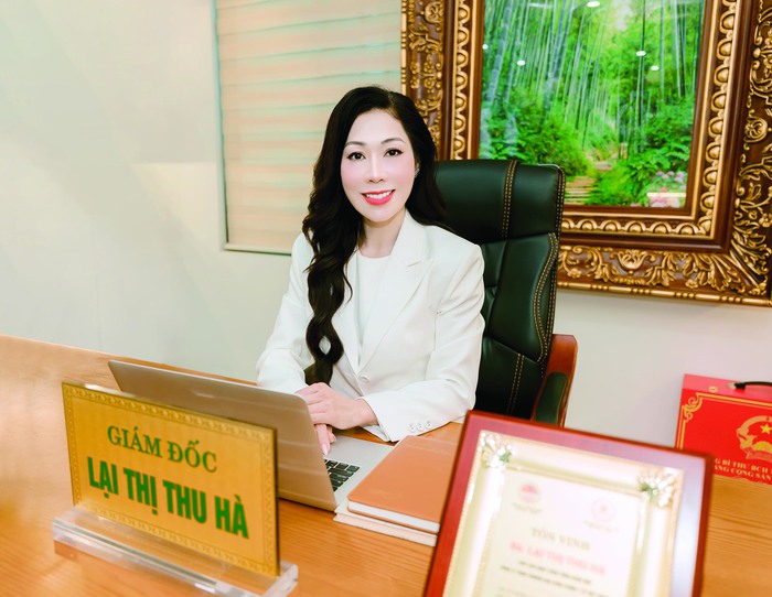 Vẻ đẹp tỏa sáng từ trí tuệ và tinh thần phụng sự - Ảnh 1.