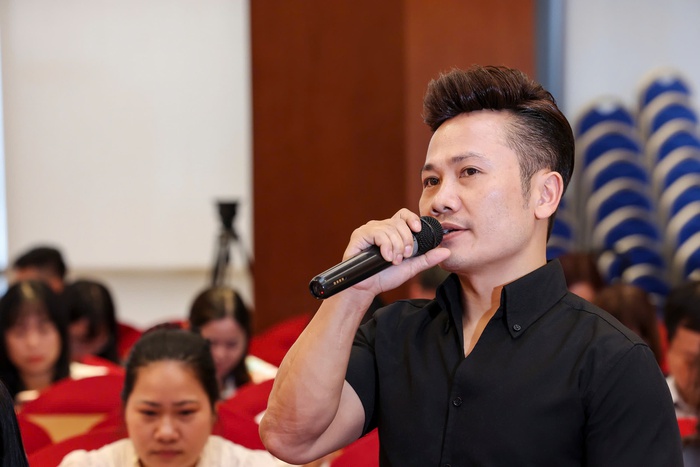 Ca sĩ Ngọc Ký