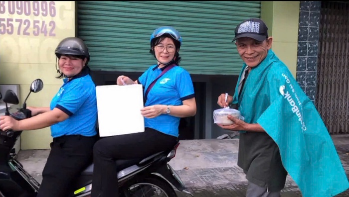 TPHCM: "Bữa tối ấm tình" của phụ nữ phường Đông Hưng Thuận - Ảnh 5.