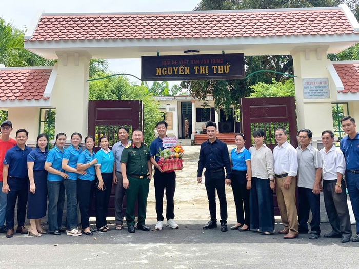 Mỗi việc nhỏ trong "Ơn nghĩa sinh thành 2025" đều hướng đến tri ân các bậc tiền nhân có công với đất nước - Ảnh 4. Mỗi việc nhỏ trong "Ơn nghĩa sinh thành 2025" đều hướng đến tri ân các bậc tiền nhân có công với đất nước - Ảnh 4.