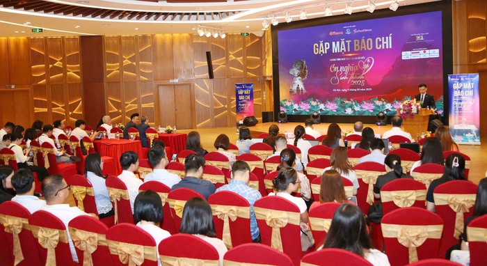 "Ơn nghĩa sinh thành 2025" - Gửi gắm thông điệp hiếu nghĩa và lòng biết ơn- Ảnh 8. "Ơn nghĩa sinh thành 2025" - Gửi gắm thông điệp hiếu nghĩa và lòng biết ơn- Ảnh 8.