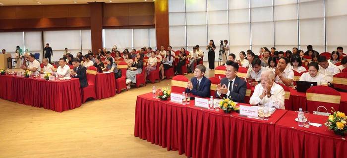 "Ơn nghĩa sinh thành 2025" - Gửi gắm thông điệp hiếu nghĩa và lòng biết ơn- Ảnh 7. "Ơn nghĩa sinh thành 2025" - Gửi gắm thông điệp hiếu nghĩa và lòng biết ơn- Ảnh 7.