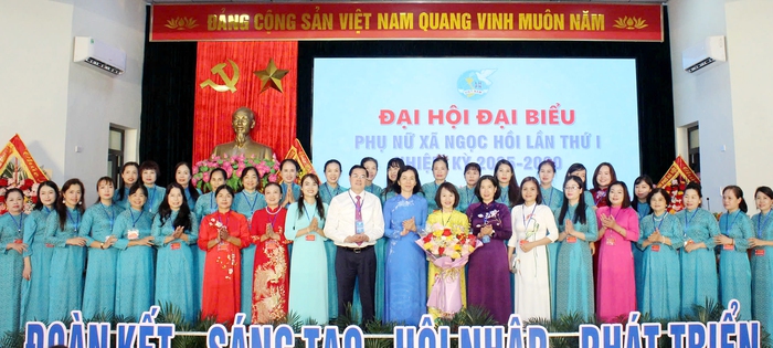Phụ nữ Ngọc Hồi quyết tâm chuyển đổi số toàn diện hoạt động Hội- Ảnh 1. Phụ nữ Ngọc Hồi quyết tâm chuyển đổi số toàn diện hoạt động Hội- Ảnh 1.