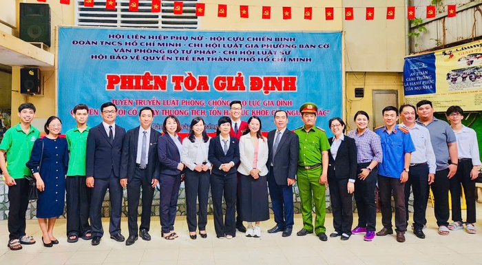 Học sinh tiểu học được tiếp cận câu chuyện pháp luật qua Phiên tòa giả định- Ảnh 3.