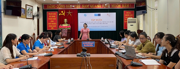 Tuyên Quang: Nâng cao kiến thức cho hướng dẫn viên làm cha mẹ nhằm phát triển toàn diện trẻ thơ- Ảnh 1.