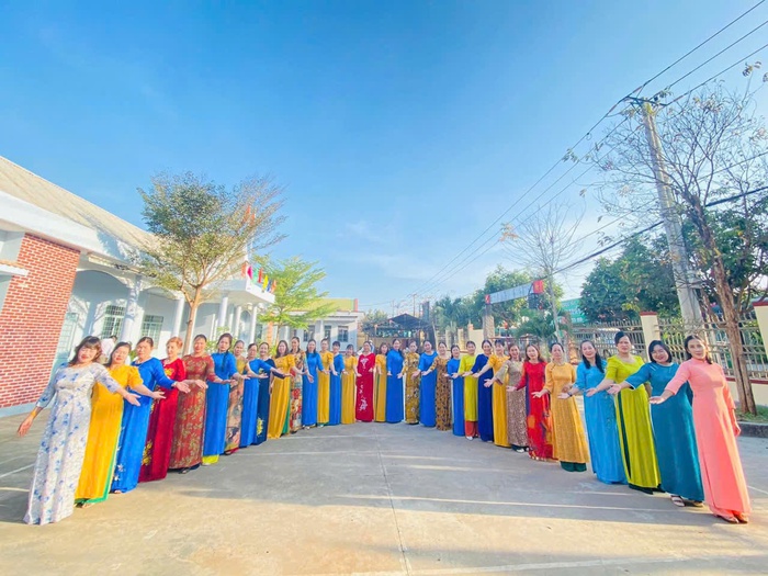 Chi hội trưởng phụ nữ góp phần đổi thay thôn nghèo- Ảnh 4. Chi hội trưởng phụ nữ góp phần đổi thay thôn nghèo- Ảnh 4.