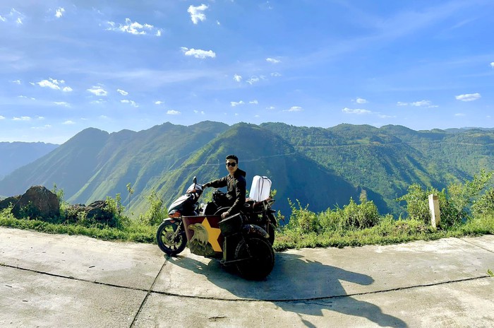 Chàng trai ngồi xe lăn chinh phục hơn 150km đường đua - Ảnh 2. Chàng trai ngồi xe lăn chinh phục hơn 150km đường đua - Ảnh 2.