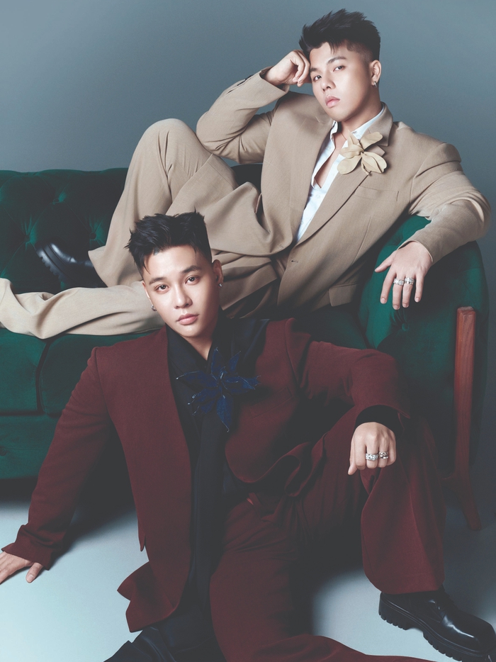 Bí quyết tạo gương mặt triệu views của bộ đôi "phù thủy" trang điểm Quân Nguyễn - Pu Lê - Ảnh 1. Bí quyết tạo gương mặt triệu views của bộ đôi "phù thủy" trang điểm Quân Nguyễn - Pu Lê - Ảnh 1.