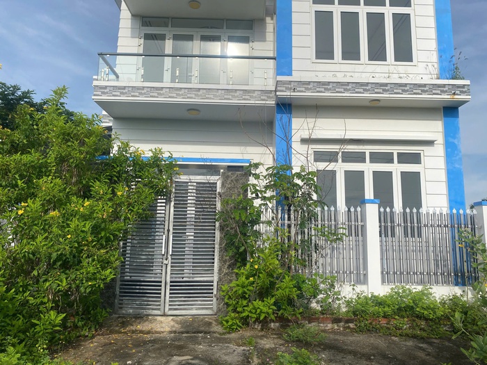 Khánh Hòa: Khu tái định cư trăm tỷ hoang hóa suốt 10 năm- Ảnh 8. Khánh Hòa: Khu tái định cư trăm tỷ hoang hóa suốt 10 năm- Ảnh 8.