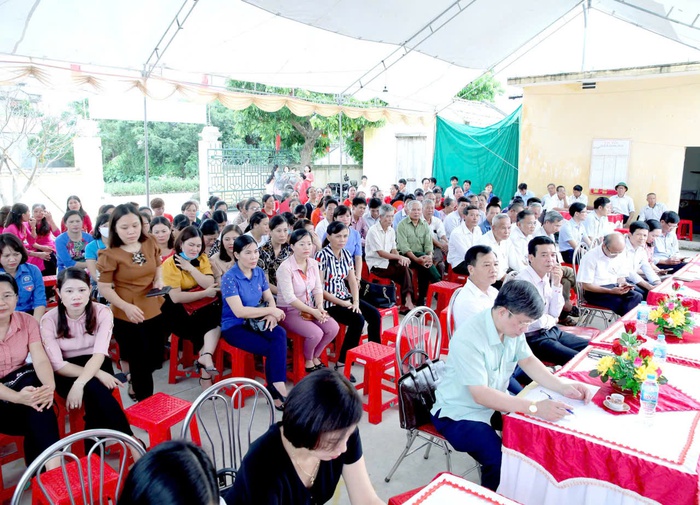 Giúp phụ nữ nông thôn thoát "nghèo thông tin", xây dựng gia đình hạnh phúc- Ảnh 4. Giúp phụ nữ nông thôn thoát "nghèo thông tin", xây dựng gia đình hạnh phúc- Ảnh 4.