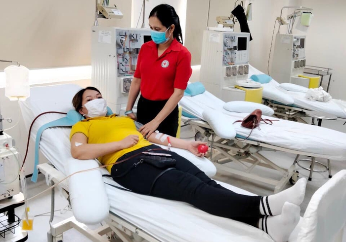 Chủ tịch Hội LHPN phường 115 lần hiến máu cứu người- Ảnh 3. Chủ tịch Hội LHPN phường 115 lần hiến máu cứu người- Ảnh 3.