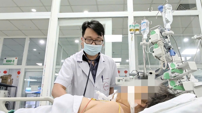 Nhiều trường hợp sốt xuất huyết nhập viện trong tình trạng nặng- Ảnh 1. Nhiều trường hợp sốt xuất huyết nhập viện trong tình trạng nặng- Ảnh 1.