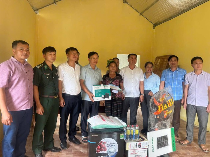 Niềm vui trong những ngôi nhà mới nơi rốn lũ Nhôn Mai- Ảnh 1.