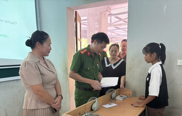 Mô hình "Công an xã nuôi em" thắp sáng ước mơ nơi đại ngàn Tam Thái- Ảnh 3.