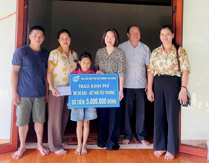 "Mẹ đỡ đầu" - lan tỏa yêu thương đến với trẻ em mồ côi ở Cao Bằng- Ảnh 2.